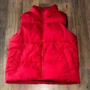 Old Navy Boys Red Puffer Vest Size XS (5)